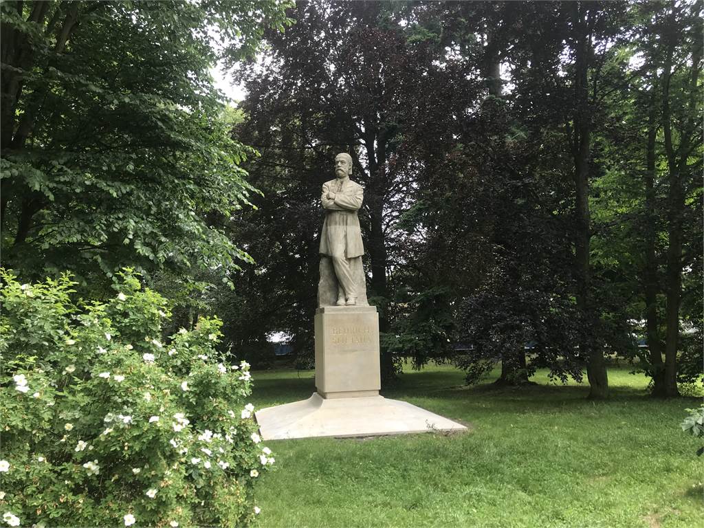 Obnova sochy Bedřicha Smetany