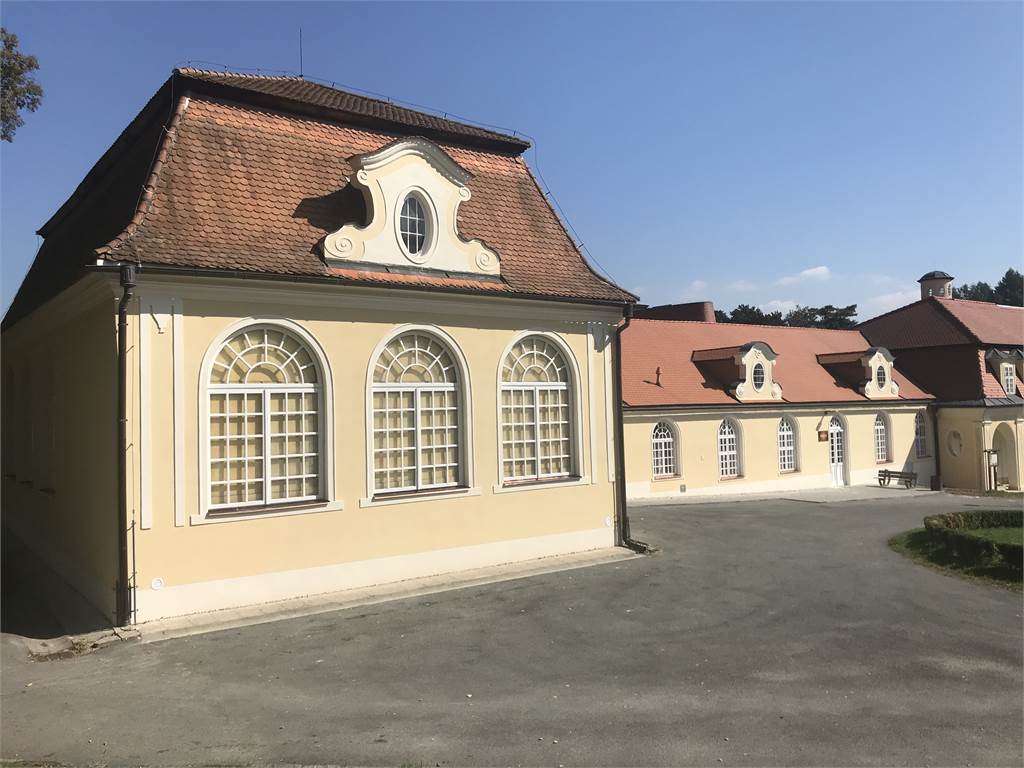 Oprava fasády kina, kuchyně a zámeckého sálu